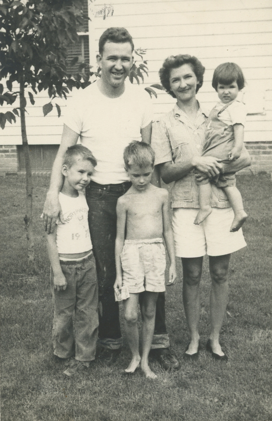 Ann James Massey, her parents Fred & Jimmie James, and her brothers Paul and Frank in Ohio