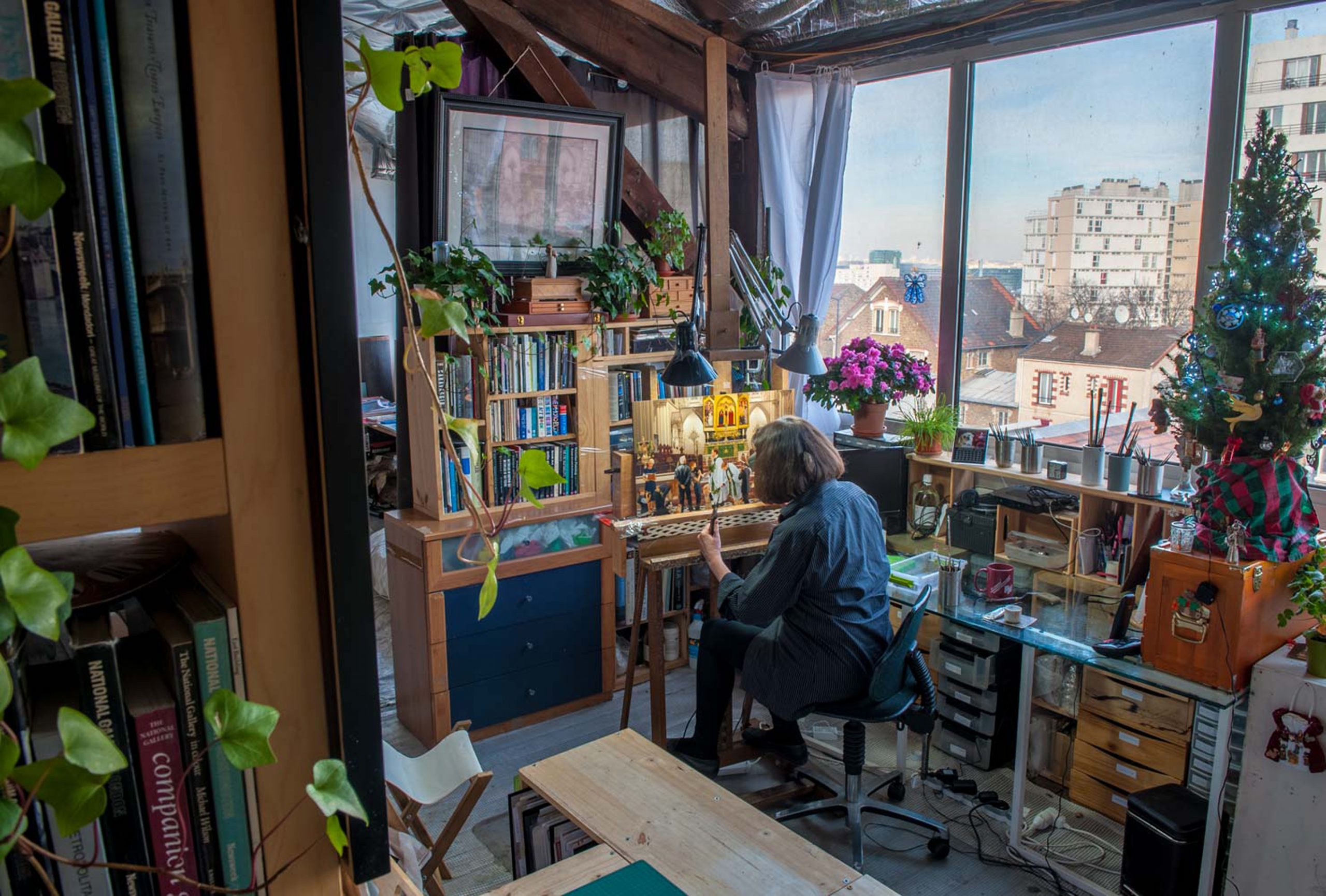  Ann in her studio at La Fabrique (Ivry-sur-Seine, France) Photo © 2016 Frédéric Bali 