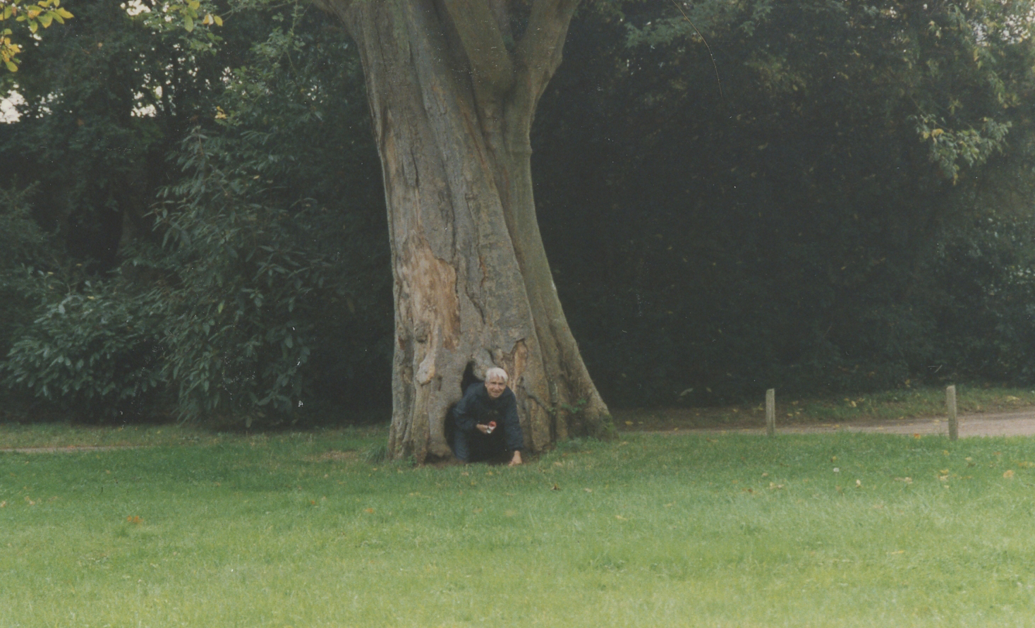 Henri Bérenger under the chestnut tree in Versailles
Photo © 1996 Ann James Massey